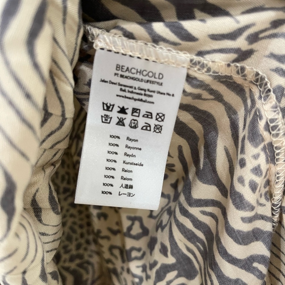 Tiered midi skirt with elastic waist.  Size L - Picture 3 of 6
